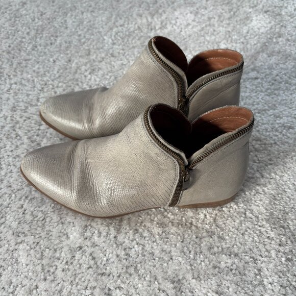 Eric Michel Ireland Textured Leather Ankle Booties, EU 38 US 7.5 - Picture 1 of 8